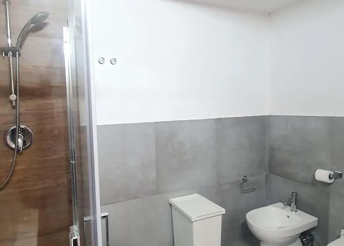 Adriatica Hottube And Sauna