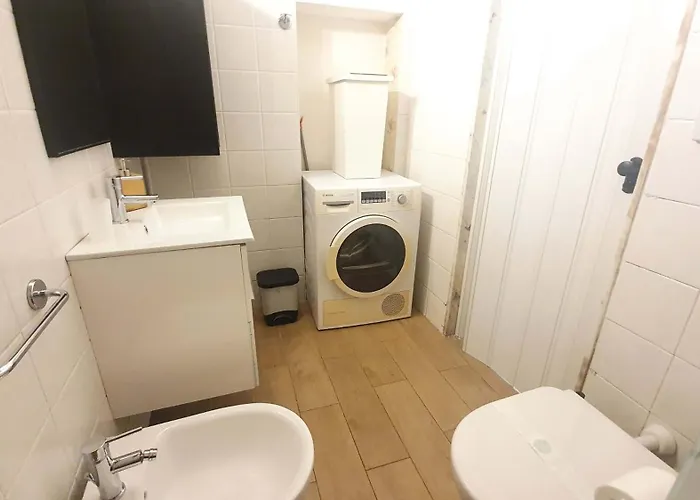 住宿加早餐酒店 Adriatica Hottube And Sauna 3*