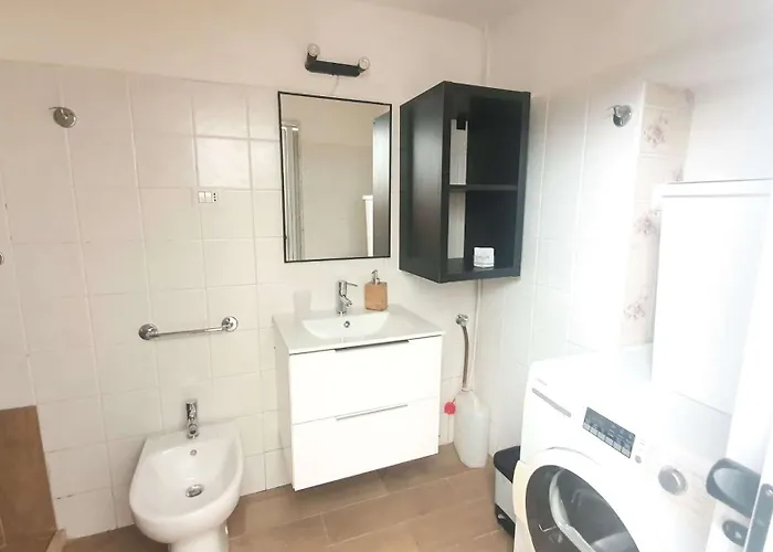 住宿加早餐酒店 Adriatica Hottube And Sauna 3*