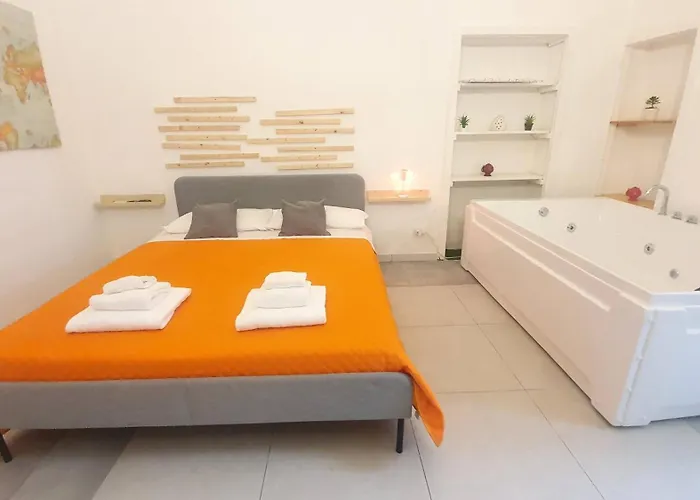 Adriatica Hottube And Sauna 住宿加早餐酒店 3*